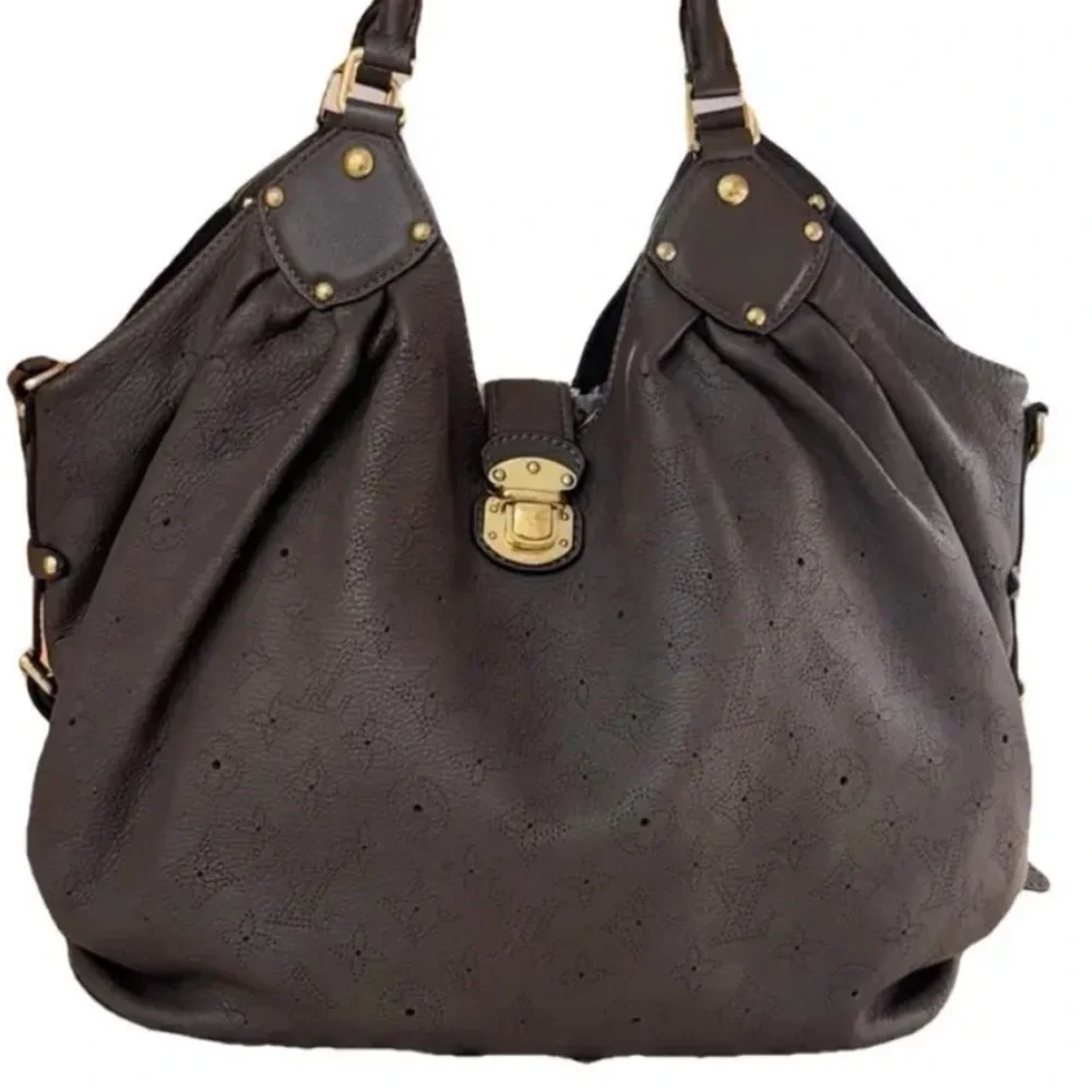 Authentic Louis Vuitton Mahina Boho In Elephant Gris - Picture 3 of 16